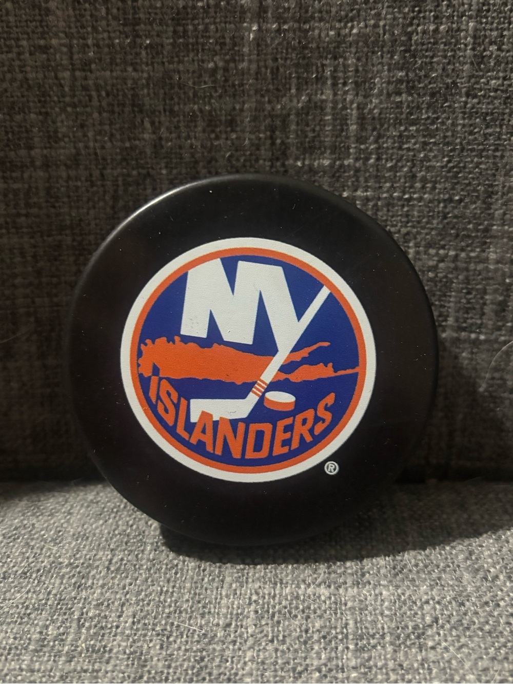 New York Islanders NHL Souvenir Hockey Puck New